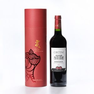 Round cylindrical paper tube packaging for wine and spirits | Hug Packaging