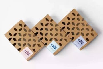 Paper packaging box for strawberry